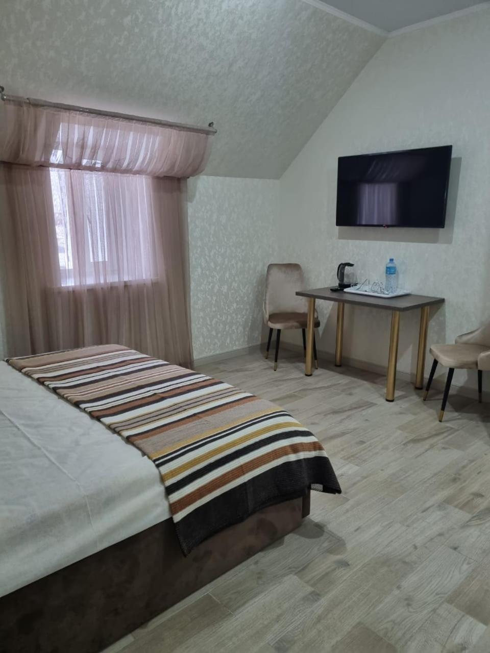 Гостинично-Банный Комплекс Майами Люкс Hotel Kostanay Exterior photo